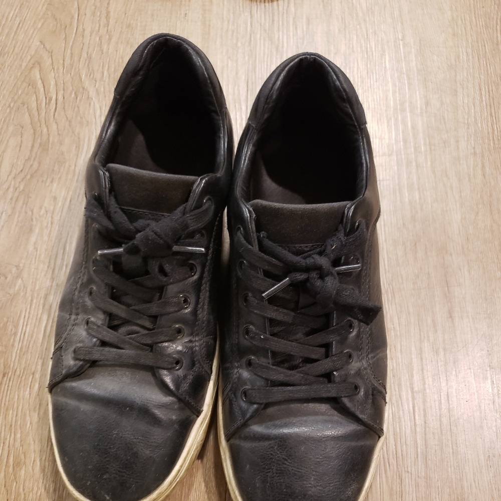 Lightweight Black Business Casual Shoes by Bruno Marc